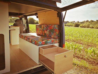 van Custom aménagement de vans et fourgons aménagé, Atelier de Réparation de Camping-Car à Saint-Pierre-d'Irube